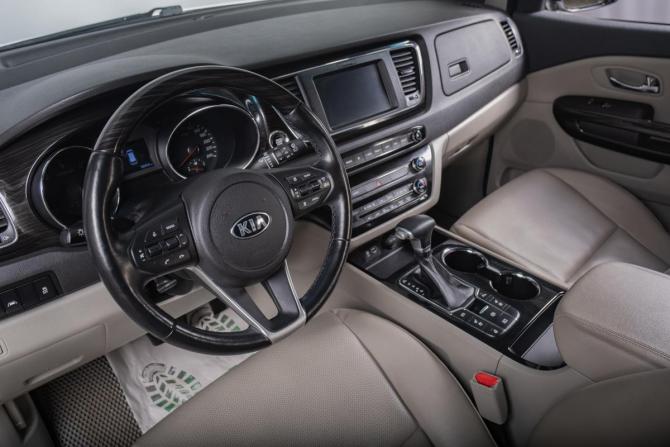 Kia Carnival III с пробегом 2019 года, цена 2 949 000 рублей, 98000 км, минивэн, Автокод Объявления