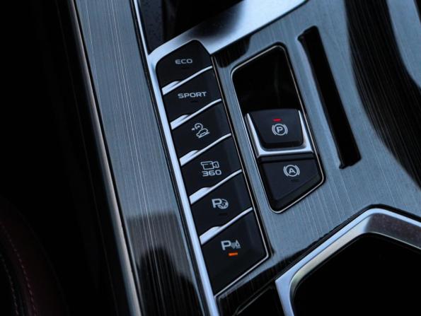Geely Coolray I с пробегом 2020 года, цена 1 530 000 рублей, 55753 км, внедорожник, Автокод Объявления