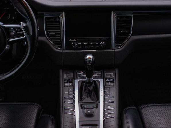 Porsche Macan I Рестайлинг с пробегом 2018 года, цена 3 870 000 рублей, 95000 км, внедорожник, Автокод Объявления