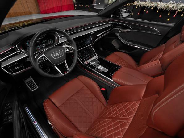 Audi S8 IV (D5) Рестайлинг с пробегом 2022 года, цена 11 840 000 рублей, 63385 км, седан, Автокод Объявления