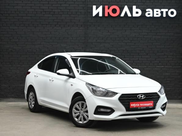 Hyundai Solaris II с пробегом 2019 года, цена 1 340 000 рублей, 104756 км, седан, Автокод Объявления