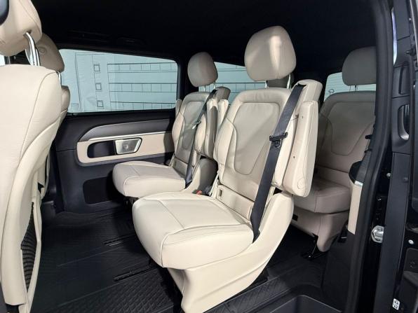 Mercedes-Benz V-Класс III (W447) Рестайлинг 2 с пробегом 2025 года, цена 13 600 000 рублей, 25 км, минивэн, Автокод Объявления