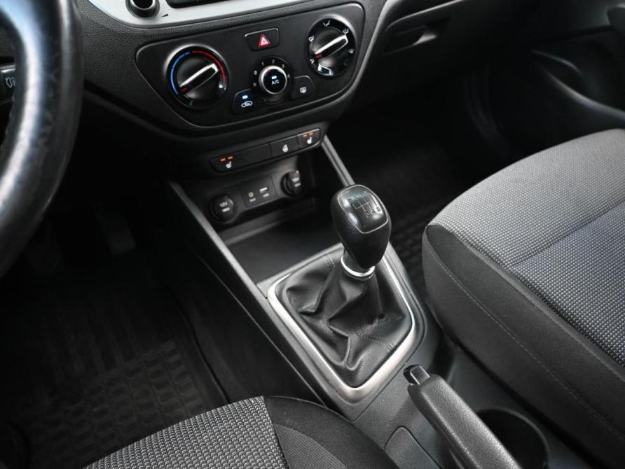 Hyundai Solaris II Новороссийск  - изображение 21