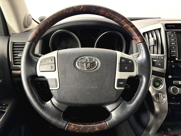Toyota Land Cruiser 200 Series Рестайлинг 1 с пробегом 2012 года, цена 3 590 000 рублей, 179678 км, внедорожник, Автокод Объявления
