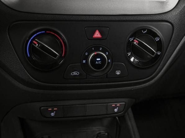 Hyundai Solaris II с пробегом 2019 года, цена 1 288 000 рублей, 142407 км, седан, Автокод Объявления