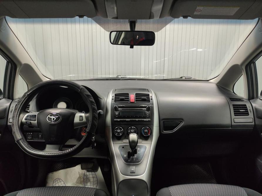 Toyota Auris I Рестайлинг Пермь  - изображение 8