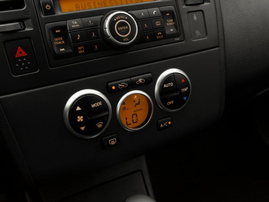 Nissan Tiida I Рестайлинг Москва  - изображение 17