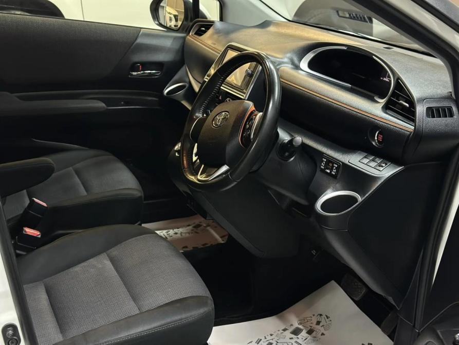 Toyota Sienta II Рестайлинг Красноярск  - изображение 16