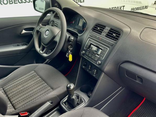 Volkswagen Polo V Рестайлинг с пробегом 2019 года, цена 1 049 000 рублей, 197196 км, седан, Автокод Объявления
