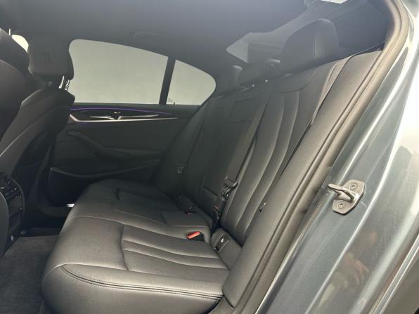 BMW 5 серии VII (G30/G31/G38) с пробегом 2018 года, цена 2 797 900 рублей, 93550 км, седан, Автокод Объявления