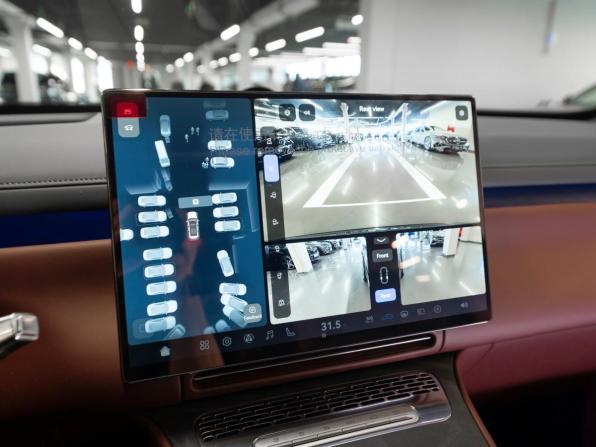 Voyah Taishan с пробегом 2026 года, цена 9 500 000 рублей, 100 км, внедорожник, Автокод Объявления