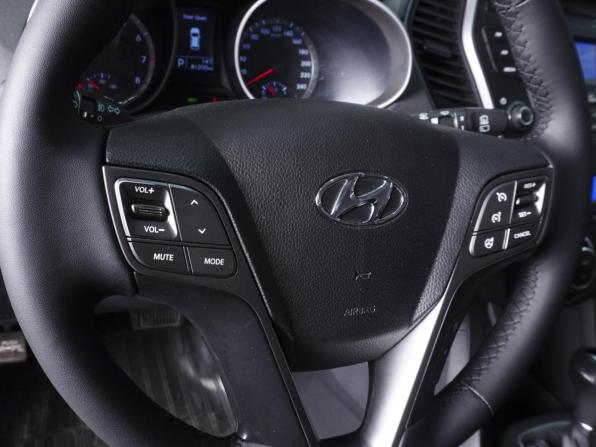 Hyundai Santa Fe III с пробегом 2012 года, цена 1 780 000 рублей, 81200 км, внедорожник, Автокод Объявления