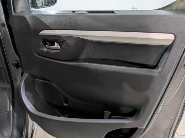 Peugeot Traveller I с пробегом 2020 года, цена 3 350 000 рублей, 51995 км, минивэн, Автокод Объявления