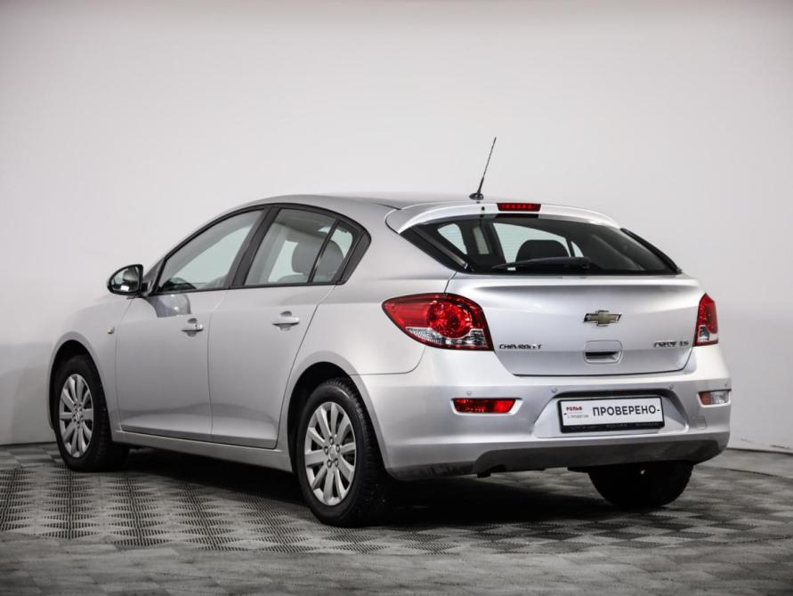 Chevrolet Cruze I Рестайлинг Санкт-Петербург  - изображение 8