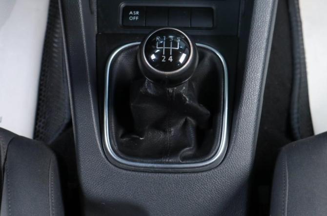Volkswagen Golf V с пробегом 2007 года, цена 729 000 рублей, 302900 км, хэтчбек, Автокод Объявления
