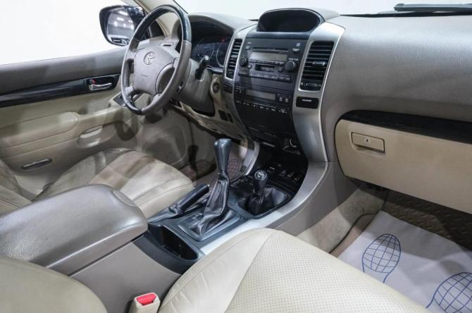 Toyota Land Cruiser Prado 120 Series Рестайлинг с пробегом 2007 года, цена 1 949 000 рублей, 180000 км, внедорожник, Автокод Объявления