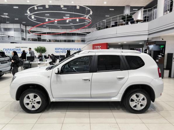 Nissan Terrano III (D10) с пробегом 2022 года, цена 1 900 000 рублей, 61360 км, внедорожник, Автокод Объявления