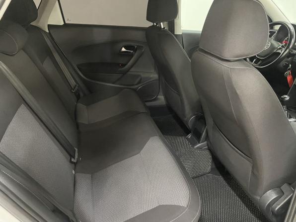 Volkswagen Polo V Рестайлинг с пробегом 2016 года, цена 1 049 000 рублей, 164038 км, седан, Автокод Объявления