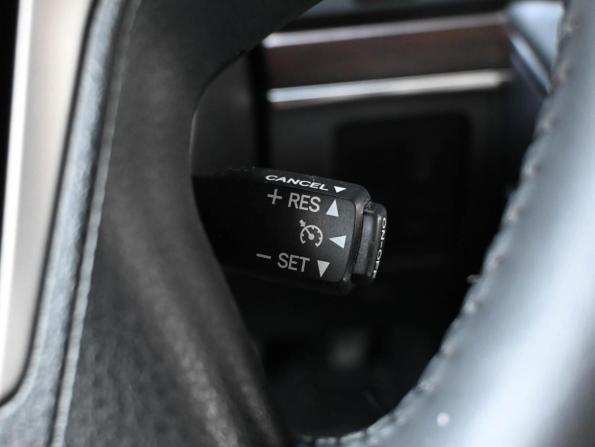 Toyota Land Cruiser 200 Series Рестайлинг 2 с пробегом 2015 года, цена 5 494 000 рублей, 190679 км, внедорожник, Автокод Объявления