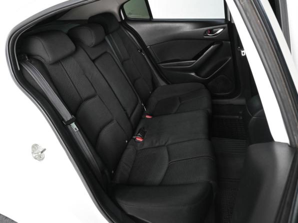 Mazda 3 III (BM) Рестайлинг с пробегом 2016 года, цена 1 429 000 рублей, 135834 км, седан, Автокод Объявления