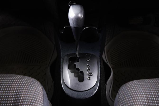 Toyota Vitz III (XP130) Рестайлинг с пробегом 2016 года, цена 819 000 рублей, 217547 км, хэтчбек, Автокод Объявления