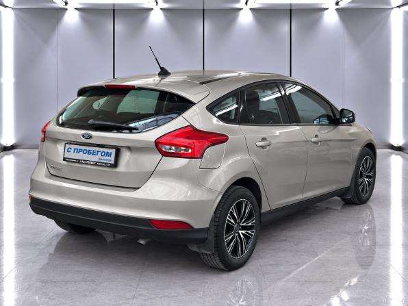 Ford Focus III Рестайлинг с пробегом 2017 года, цена 950 000 рублей, 116206 км, хэтчбек, Автокод Объявления