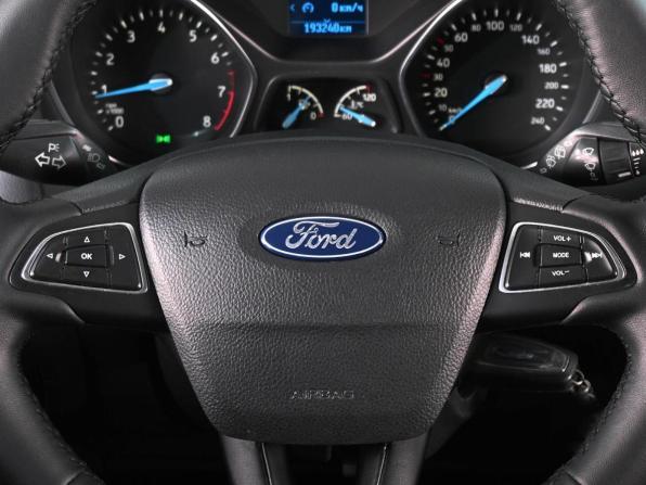 Ford Focus III Рестайлинг с пробегом 2016 года, цена 1 099 000 рублей, 193240 км, универсал, Автокод Объявления