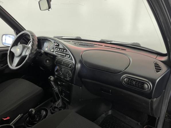Chevrolet Niva I Рестайлинг с пробегом 2011 года, цена 445 000 рублей, 169825 км, внедорожник, Автокод Объявления