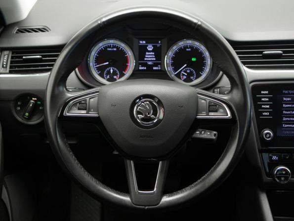 Skoda Octavia III (A7) Рестайлинг с пробегом 2019 года, цена 1 927 000 рублей, 83400 км, лифтбек, Автокод Объявления