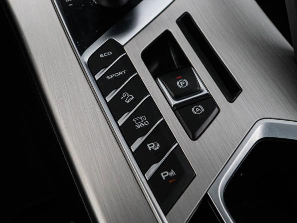 Geely Coolray I с пробегом 2021 года, цена 1 570 000 рублей, 92316 км, внедорожник, Автокод Объявления