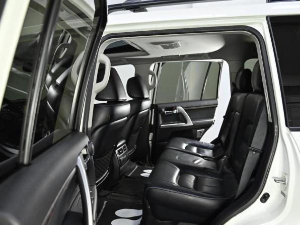 Toyota Land Cruiser 200 Series Рестайлинг 1 с пробегом 2014 года, цена 3 499 000 рублей, 169000 км, внедорожник, Автокод Объявления