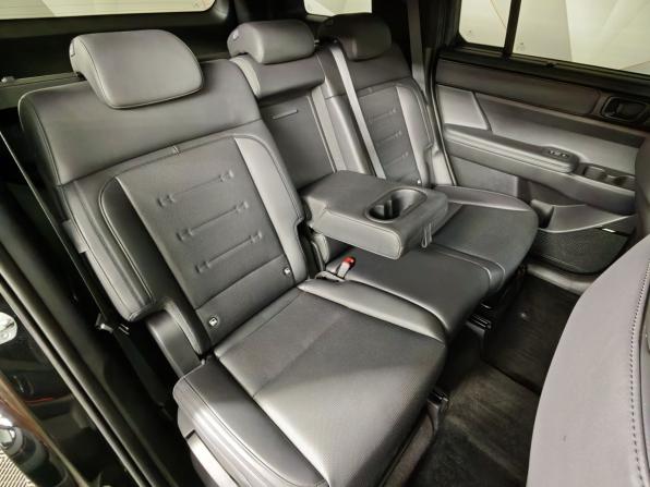 Hyundai Santa Fe V (MX5) с пробегом 2024 года, цена 4 900 000 рублей, 48000 км, внедорожник, Автокод Объявления