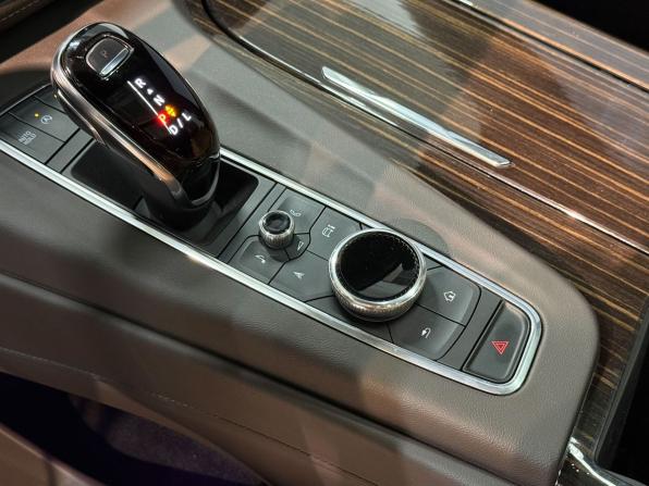 Cadillac Escalade V с пробегом 2021 года, цена 10 100 000 рублей, 55105 км, внедорожник, Автокод Объявления