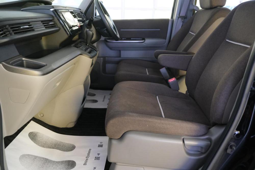Honda Stepwgn V Рестайлинг Омск  - изображение 21