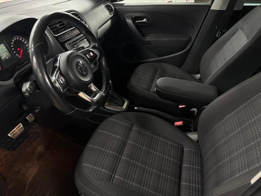 Volkswagen Polo V Рестайлинг Санкт-Петербург  - изображение 10