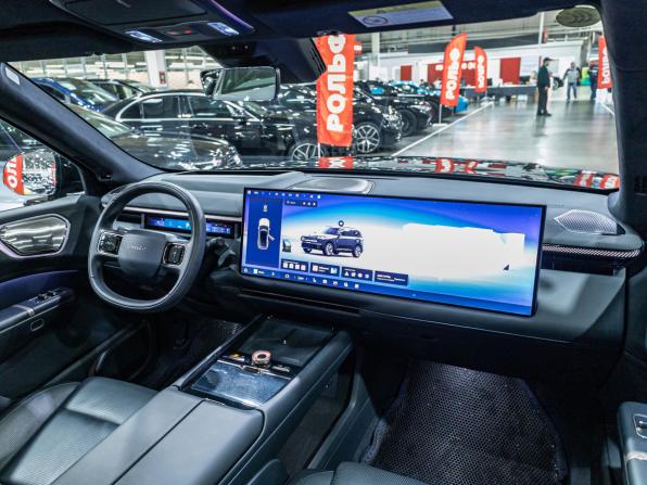Lynk &amp; Co 900 с пробегом 2025 года, цена 6 990 000 рублей, 25000 км, внедорожник, Автокод Объявления