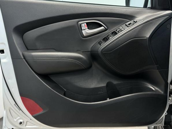 Hyundai ix35 I с пробегом 2010 года, цена 1 199 000 рублей, 113903 км, внедорожник, Автокод Объявления