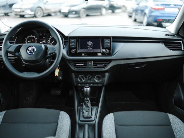 Skoda Rapid II с пробегом 2020 года, цена 1 699 000 рублей, 47432 км, лифтбек, Автокод Объявления