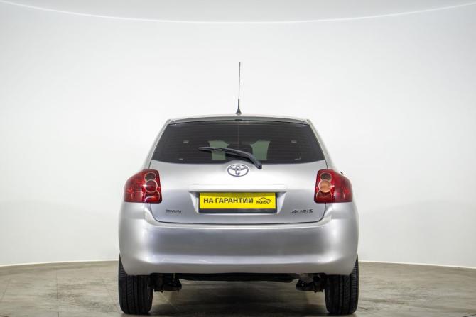 Toyota Auris I с пробегом 2007 года, цена 599 000 рублей, 292240 км, хэтчбек, Автокод Объявления