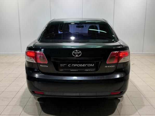 Toyota Avensis III с пробегом 2011 года, цена 1 030 000 рублей, 247002 км, седан, Автокод Объявления