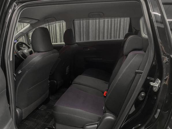 Toyota Wish II Рестайлинг с пробегом 2015 года, цена 1 490 000 рублей, 139000 км, минивэн, Автокод Объявления