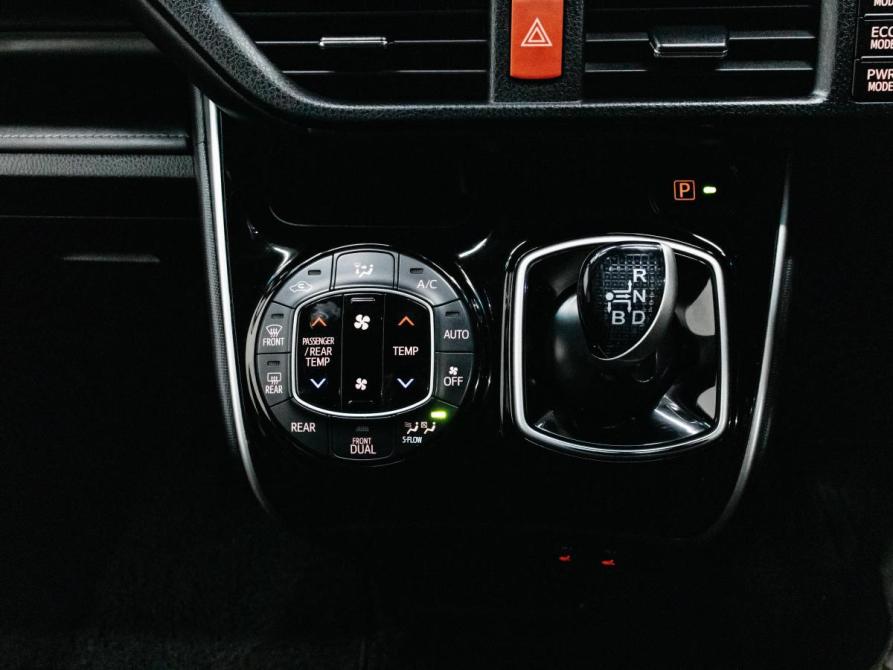 Toyota Esquire I Красноярск  - изображение 22