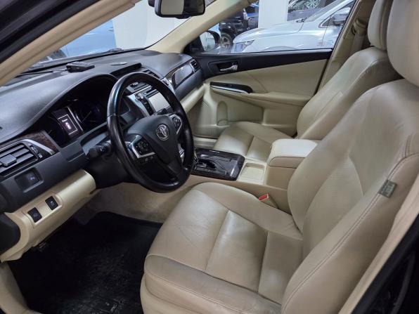 Toyota Camry VII (XV50) Рестайлинг с пробегом 2015 года, цена 2 199 000 рублей, 122364 км, седан, Автокод Объявления