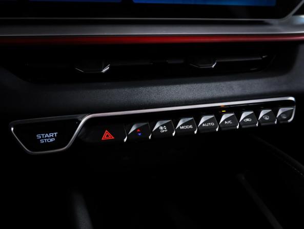 Geely Coolray I Рестайлинг с пробегом 2024 года, цена 2 198 000 рублей, 21625 км, внедорожник, Автокод Объявления