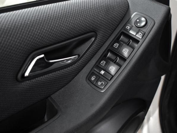 Mercedes-Benz A-Класс II (W169) Рестайлинг с пробегом 2011 года, цена 579 000 рублей, 244765 км, хэтчбек, Автокод Объявления