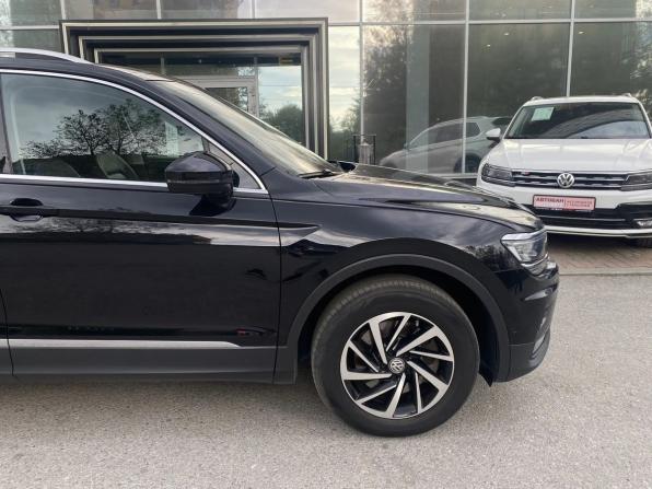 Volkswagen Tiguan II с пробегом 2018 года, цена 2 600 000 рублей, 124340 км, внедорожник, Автокод Объявления