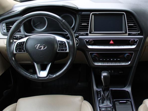 Hyundai Sonata VII (LF) Рестайлинг с пробегом 2019 года, цена 1 749 000 рублей, 146600 км, седан, Автокод Объявления