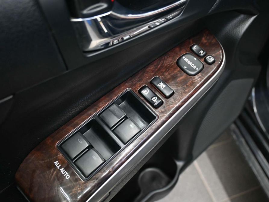 Toyota Camry VII (XV50) Рестайлинг 2 Ростов-на-Дону  - изображение 19