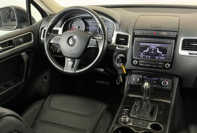 Volkswagen Touareg II Рестайлинг с пробегом 2016 года, цена 3 200 000 рублей, 192998 км, внедорожник, Автокод Объявления