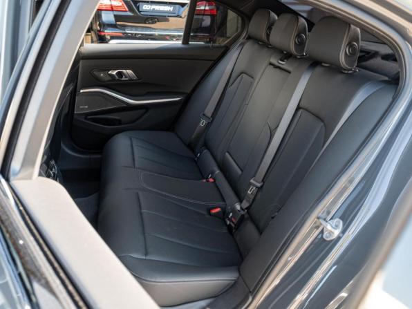 BMW 3 серии VII (G2x) Рестайлинг 2 с пробегом 2025 года, цена 6 200 000 рублей, 3128 км, седан, Автокод Объявления